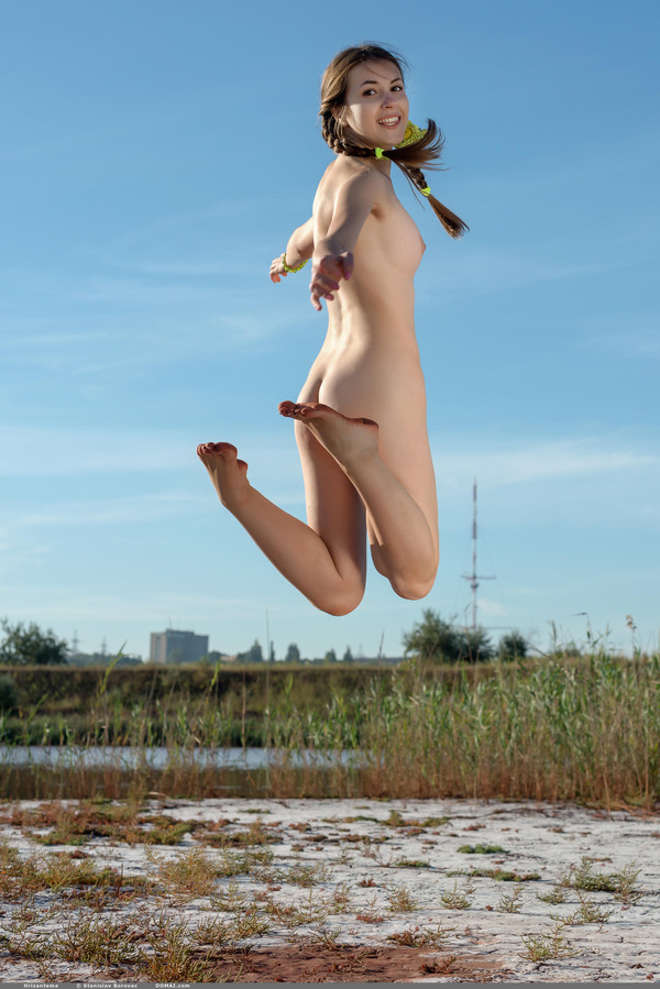 Pigtailed Cutie Hrizantema Naked By The Lake 03