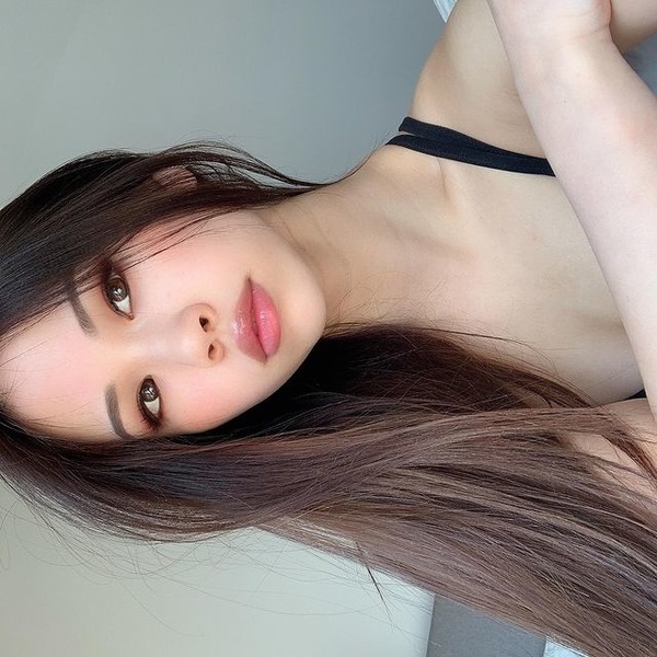 Lily Doan Asian Model 19
