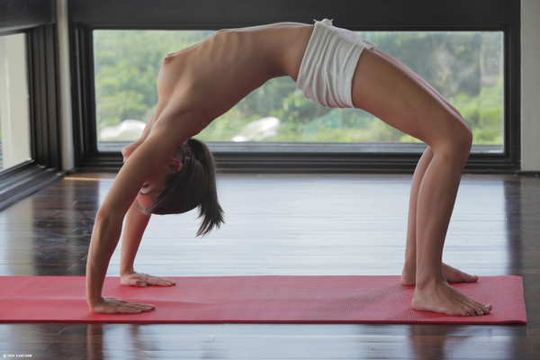Caprice in Sexy Yoga 11