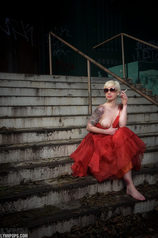 Lynn Pops Red Dress 03